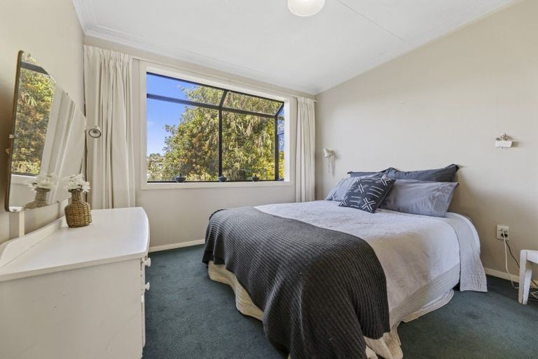 Photo of property in 12 Pioneer Crescent, Helensburgh, Dunedin, 9010