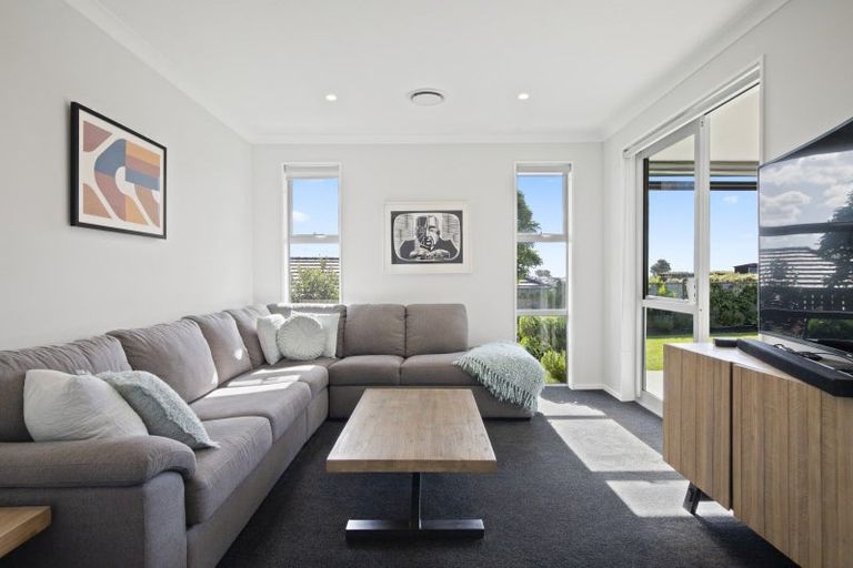 Photo of property in 120 Lisle Farm Drive, Pukekohe, 2120