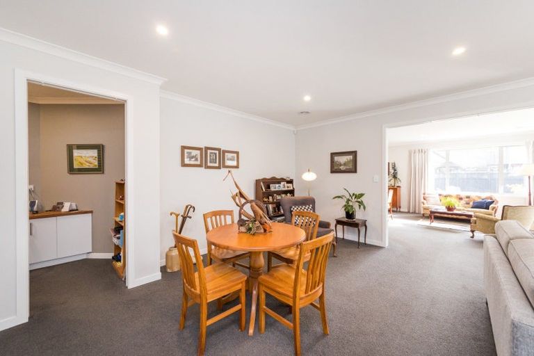 Photo of property in 33 Elmira Avenue, Hokowhitu, Palmerston North, 4410
