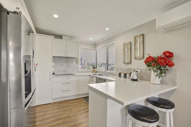 Photo of property in 11 Wyllie Place, Amberley, 7410