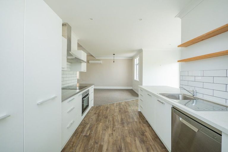 Photo of property in 44 Crosby Street, Mornington, Dunedin, 9011