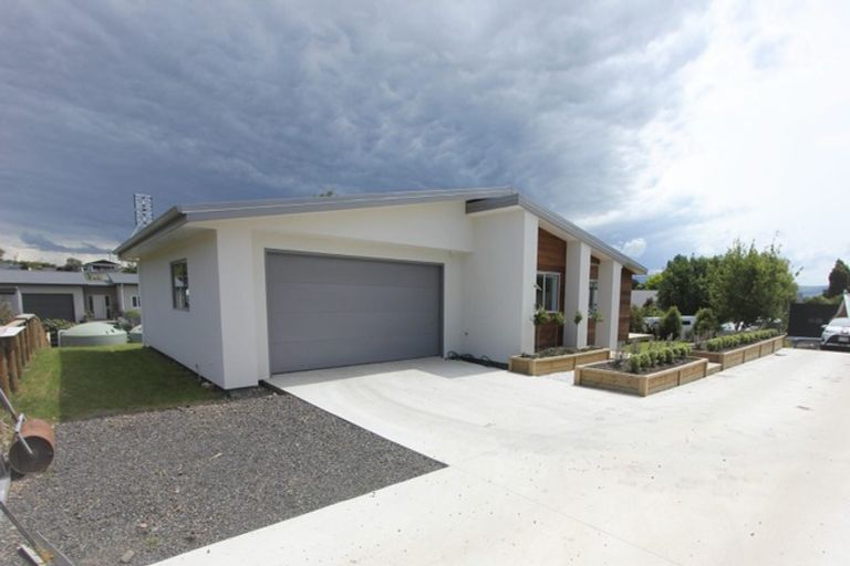 Photo of property in 2 Castleton Street, Allanton, Mosgiel, 9092