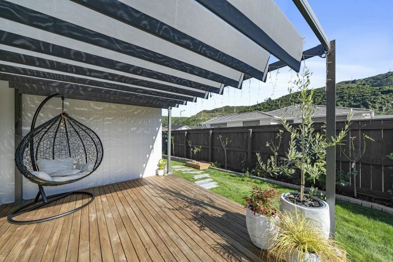 Photo of property in 4 Martha Turnell Crescent, Manor Park, Lower Hutt, 5019