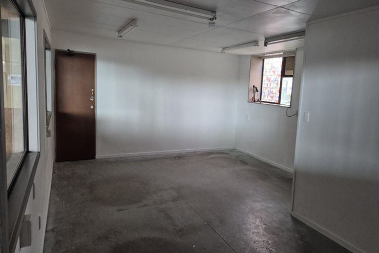 Photo of property in 51 Dunlop Road, Te Puke, 3119