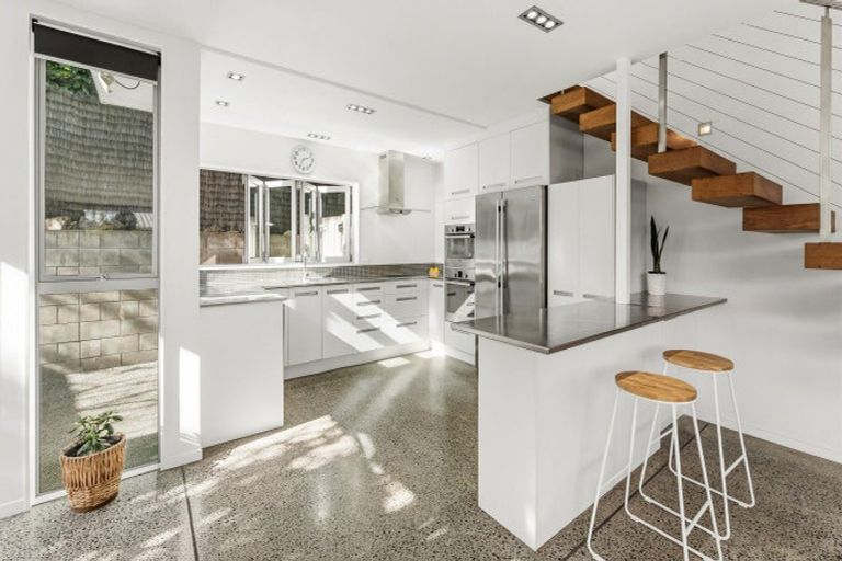 Photo of property in 21b Bain Street, Mount Maunganui, 3116