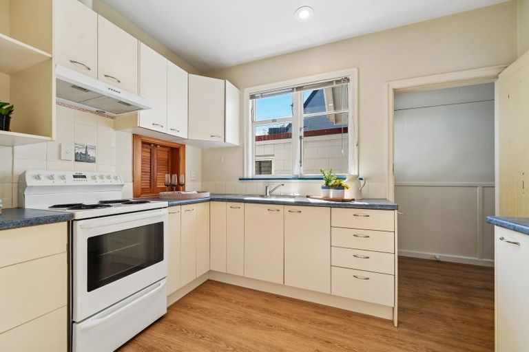 Photo of property in 1/98 Memorial Avenue, Ilam, Christchurch, 8053