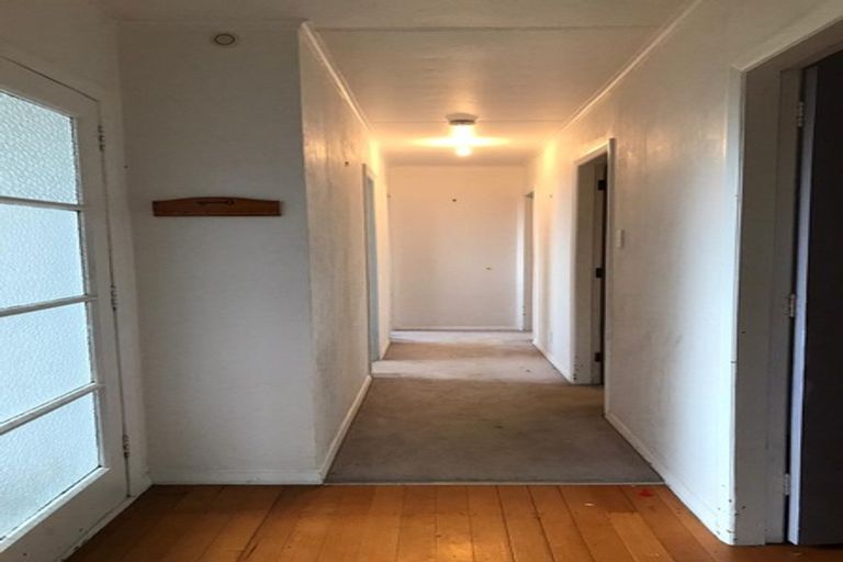 Photo of property in 40 Arimu Road, Papakura, 2110