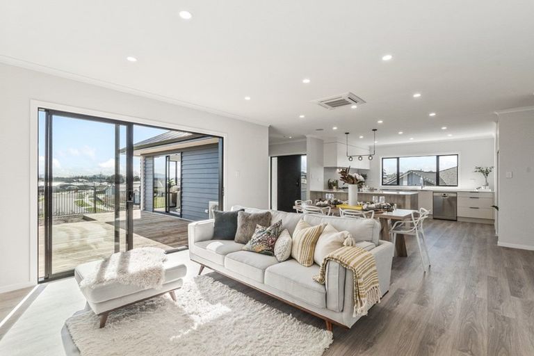 Photo of property in 24 Drower Glen, Flagstaff, Hamilton, 3210