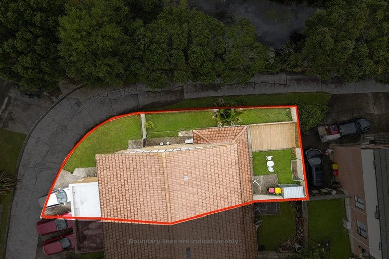 Photo of property in 1/17 Charlenne Close, Ranui, Auckland, 0612