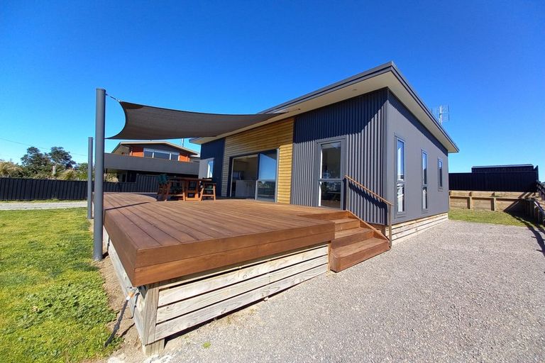 Photo of property in 96a Seaforth Road, Waihi Beach, 3611