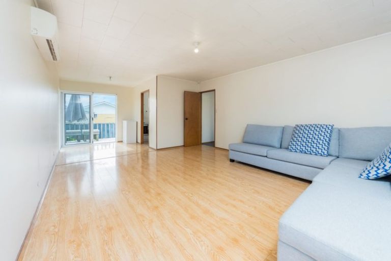 Photo of property in 2/26a Boundary Road, Clover Park, Auckland, 2019