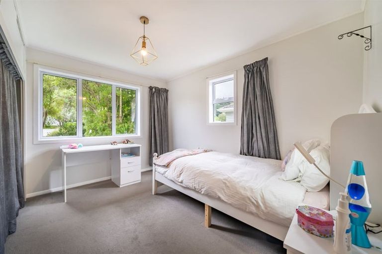 Photo of property in 15 Poole Crescent, Wainuiomata, Lower Hutt, 5014