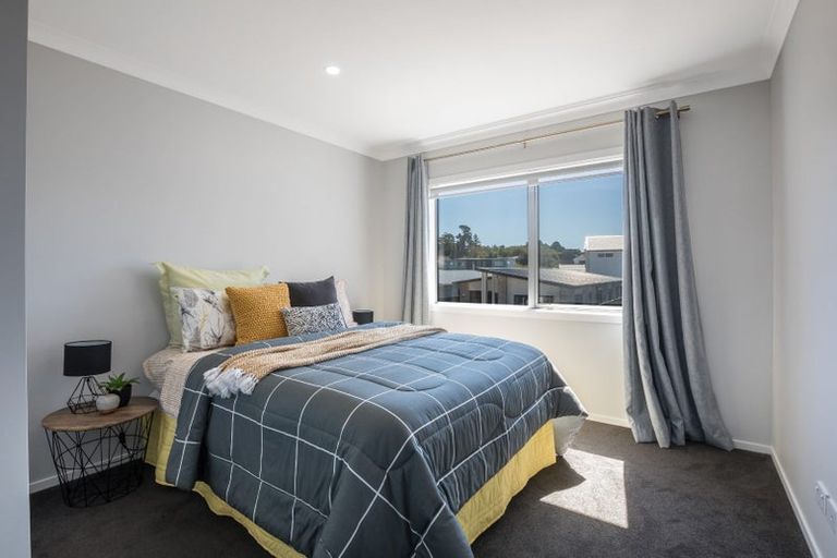 Photo of property in 8 Tieke Lane, Kenepuru, Porirua, 5022