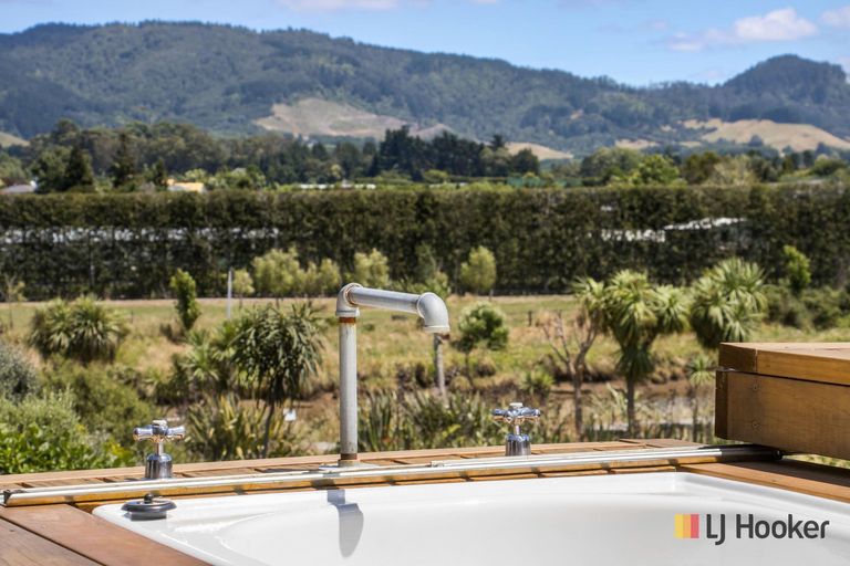 Photo of property in 38 Noble Johnston Drive, Katikati, 3129