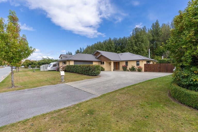 Photo of property in 33 Sylvan Street, Lake Hayes, Queenstown, 9304