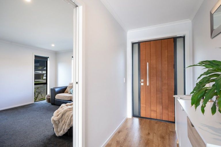 Photo of property in 2 Woolshed Drive, Stoke, Nelson, 7011