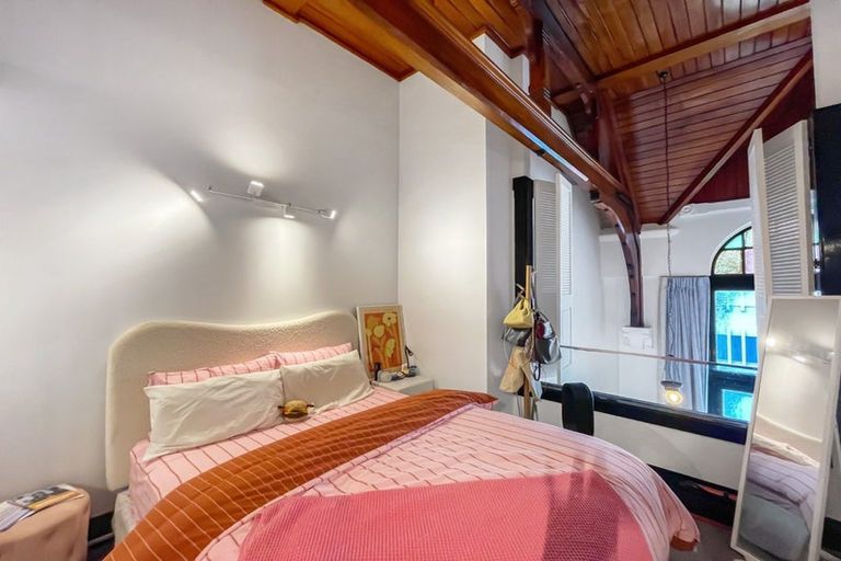 Photo of property in Whitmore Apartments, 1b/7 Stout Street, Wellington Central, Wellington, 6011