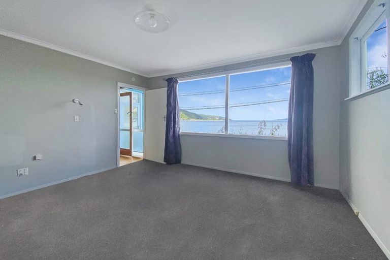Photo of property in 609 Marine Drive, Days Bay, Lower Hutt, 5013