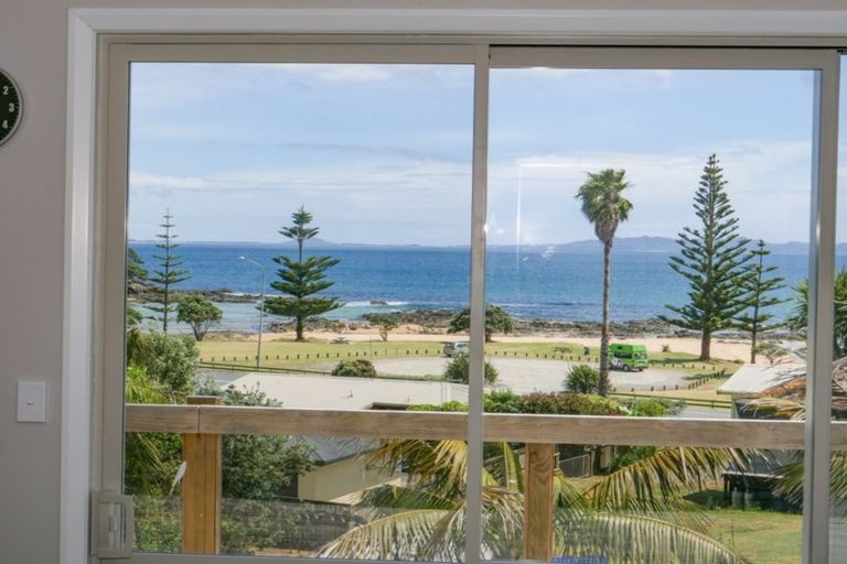 Photo of property in 20 Stratford Drive, Cable Bay, 0420