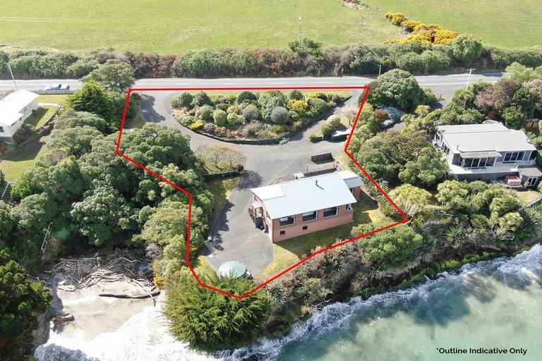 Photo of property in 1359 Taieri Mouth Road, Taieri Mouth, Brighton, 9091