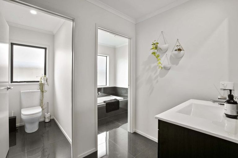 Photo of property in 482c Carrington Road, Hurworth, New Plymouth, 4371