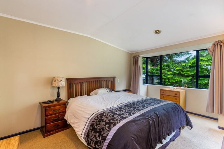Photo of property in 90 Tamatea Road, Taupo, 3330