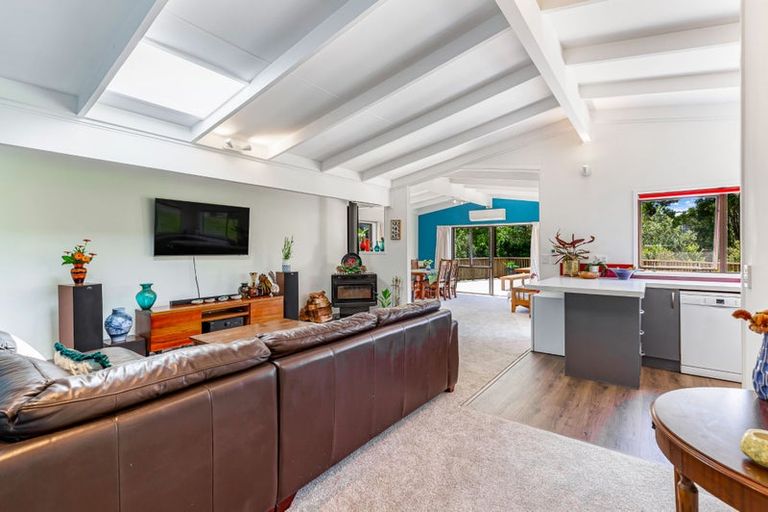 Photo of property in 59 Stillwater Crescent, Stillwater, Silverdale, 0993