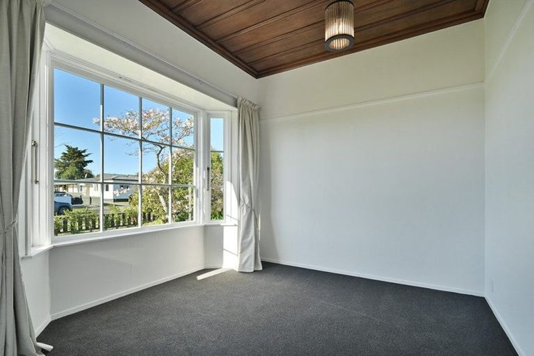 Photo of property in 817 Lyell Street, Akina, Hastings, 4122