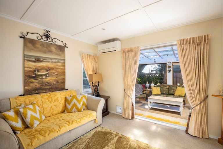 Photo of property in 475b Saint Aubyn Street, Moturoa, New Plymouth, 4310