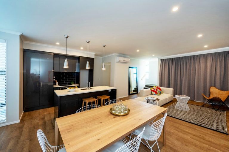 Photo of property in 89 Glidepath Road, Hobsonville, Auckland, 0616