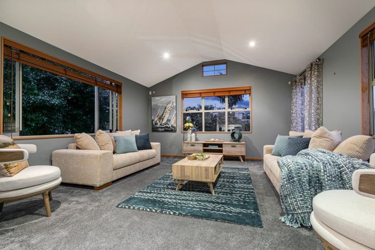 Photo of property in 7 Tipau Street, Torbay, Auckland, 0630