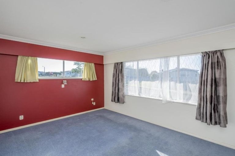 Photo of property in 18 Burn Street, Levin, 5510