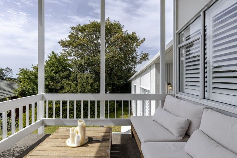 Photo of property in 25 Nevada Drive, Merrilands, New Plymouth, 4312