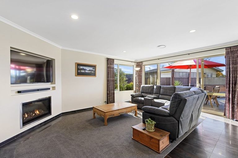 Photo of property in 15 Frame Crescent, Rolleston, 7614