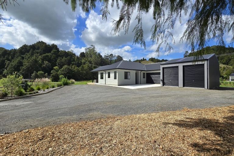 Photo of property in 566 Kara Road, Maungatapere, 0179
