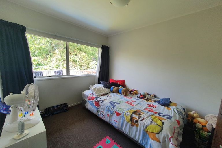 Photo of property in 4/11a Bayside Avenue, Te Atatu Peninsula, Auckland, 0610