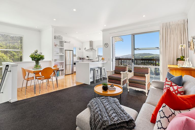 Photo of property in 7d Marjory Close, Broadmeadows, Wellington, 6035