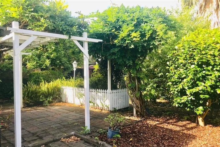 Photo of property in 17a Manly Park Avenue, Manly, Whangaparaoa, 0930