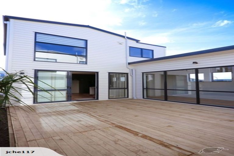 Photo of property in 23 Lockheed Street, Hobsonville, Auckland, 0618