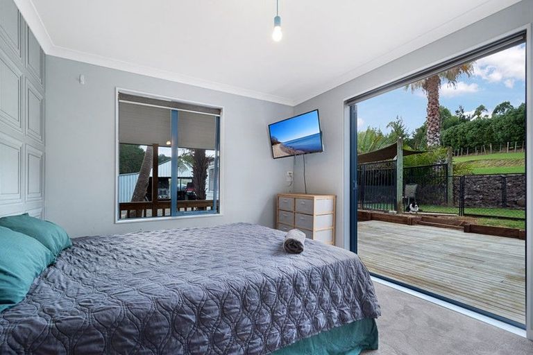 Photo of property in 141 Mangakura Road, Helensville, 0875