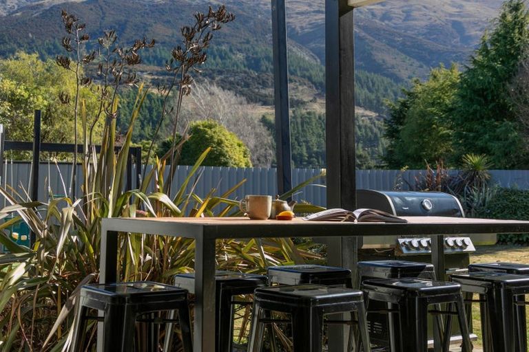 Photo of property in 21 Hewson Crescent, Lake Hawea, Wanaka, 9382