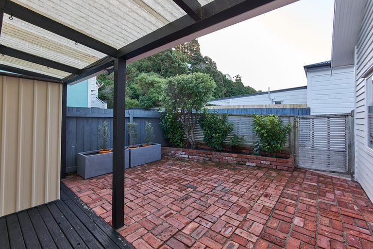 Photo of property in 40 Derwent Street, Island Bay, Wellington, 6023