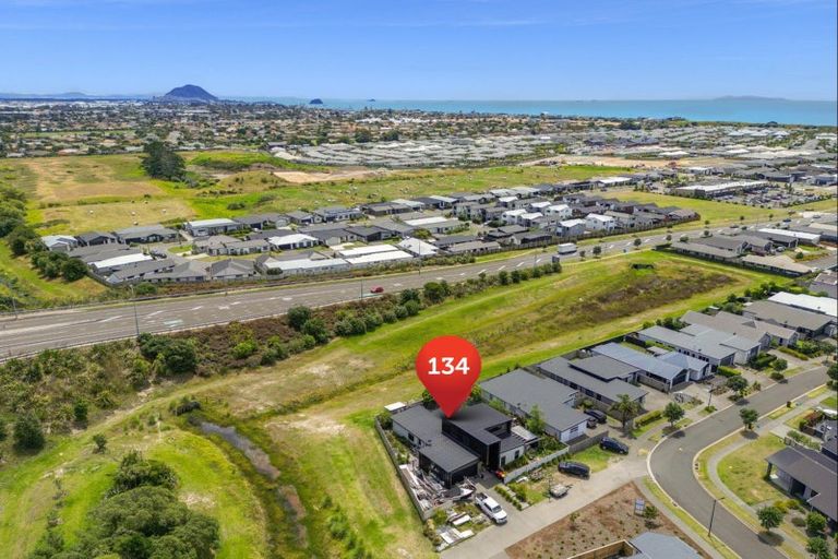Photo of property in 134 Coast Boulevard, Papamoa Beach, Papamoa, 3118