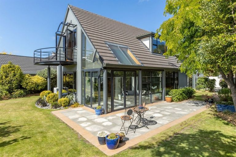 Photo of property in 1 Althorp Place, Avonhead, Christchurch, 8042