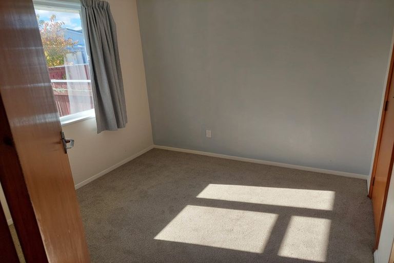 Photo of property in 3b Ferretti Grove, Avalon, Lower Hutt, 5011