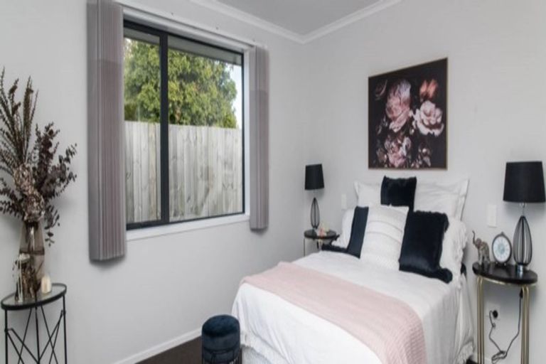 Photo of property in 27 Papa Orchard Drive, Kumeu, 0810