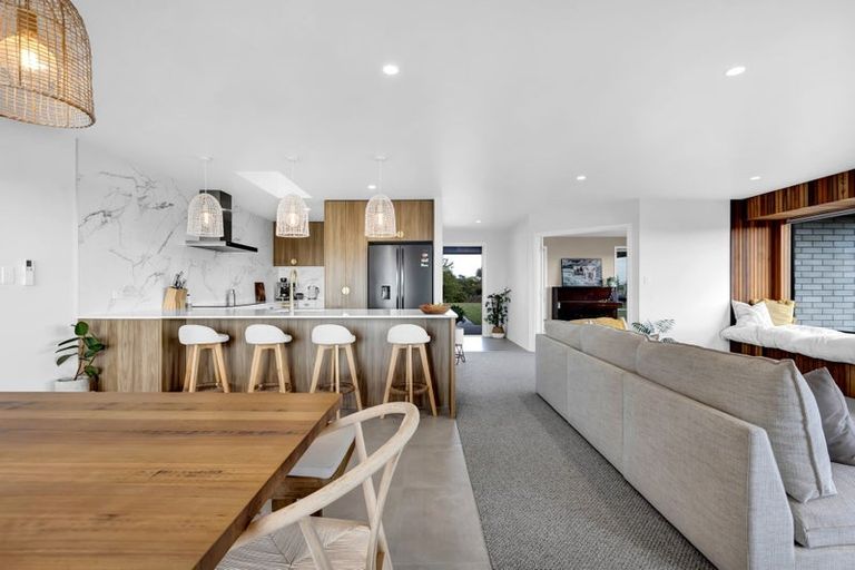 Photo of property in 62 Aratapu Street, Waitara, 4320