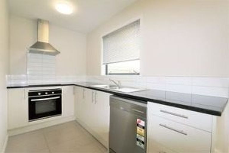 Photo of property in 8 Totara Meadows Court, Wiri, Auckland, 2104