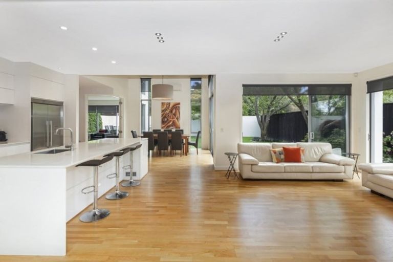 Photo of property in 50a Clyde Road, Ilam, Christchurch, 8041