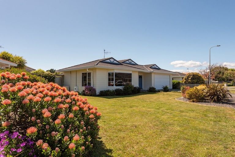 Photo of property in 11 Beach Haven Place, Paraparaumu Beach, Paraparaumu, 5032